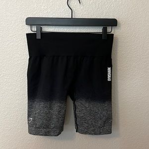 Gym shark ombré workout shorts
